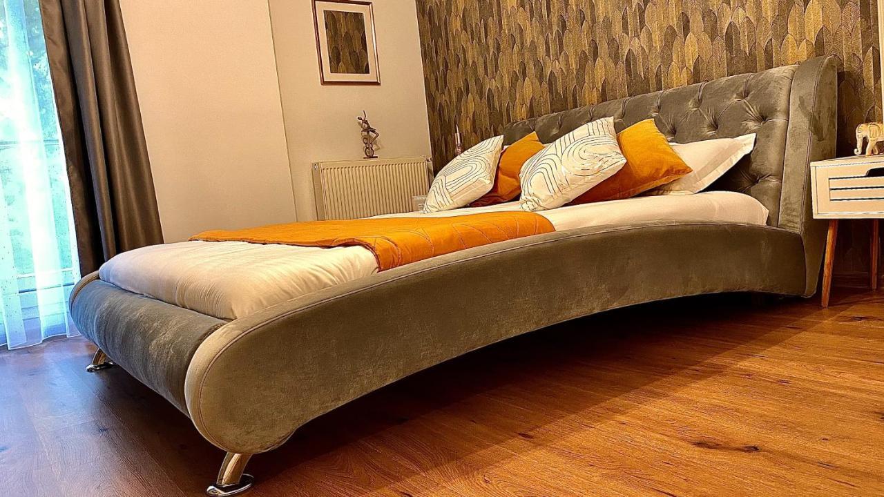 La Maison De Zoe - Airport Residences Otopeni Eksteriør billede